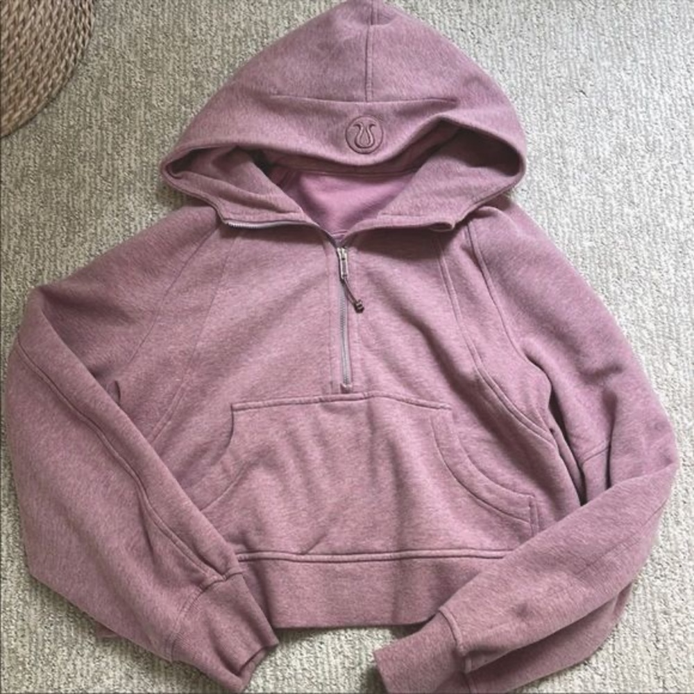 Lululemon cropped scuba hoodie.-SOLD